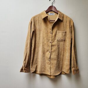 Little Mountain brown corduroy shirt